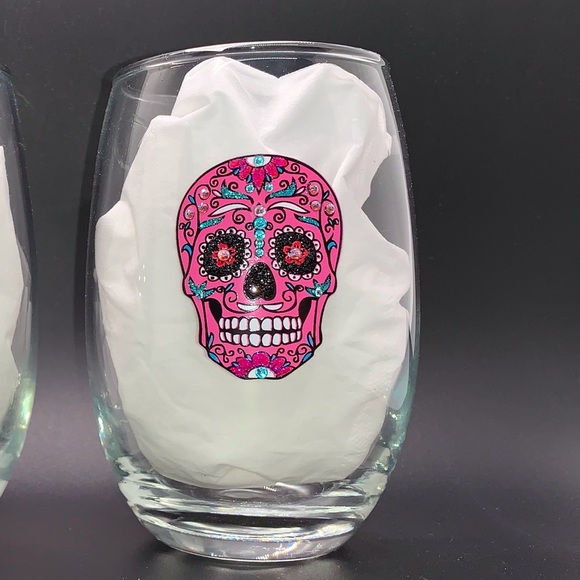 BLING GLITTER & SWAROVSKI CRYSTALS PINK & TEAL SUGAR SKULL STEMLESS WINE GLASS - Picture 5 of 12